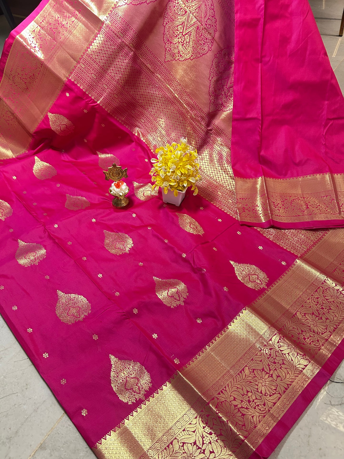 Semi Kanchi pattu