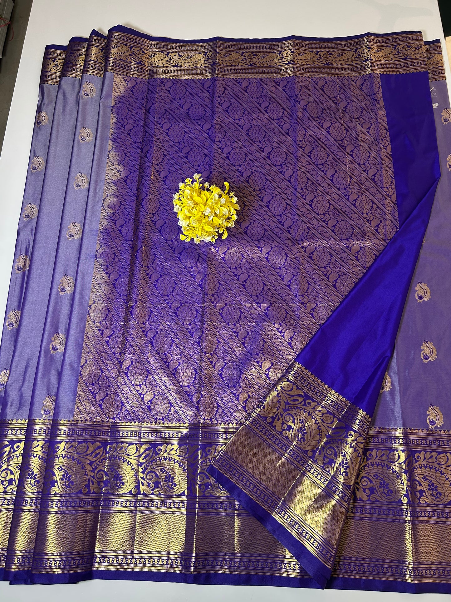 Semi Kanchi pattu