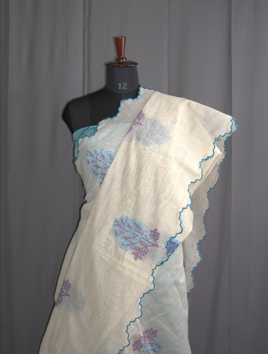 Moonga Silk Designer Saree – Scalloped Border