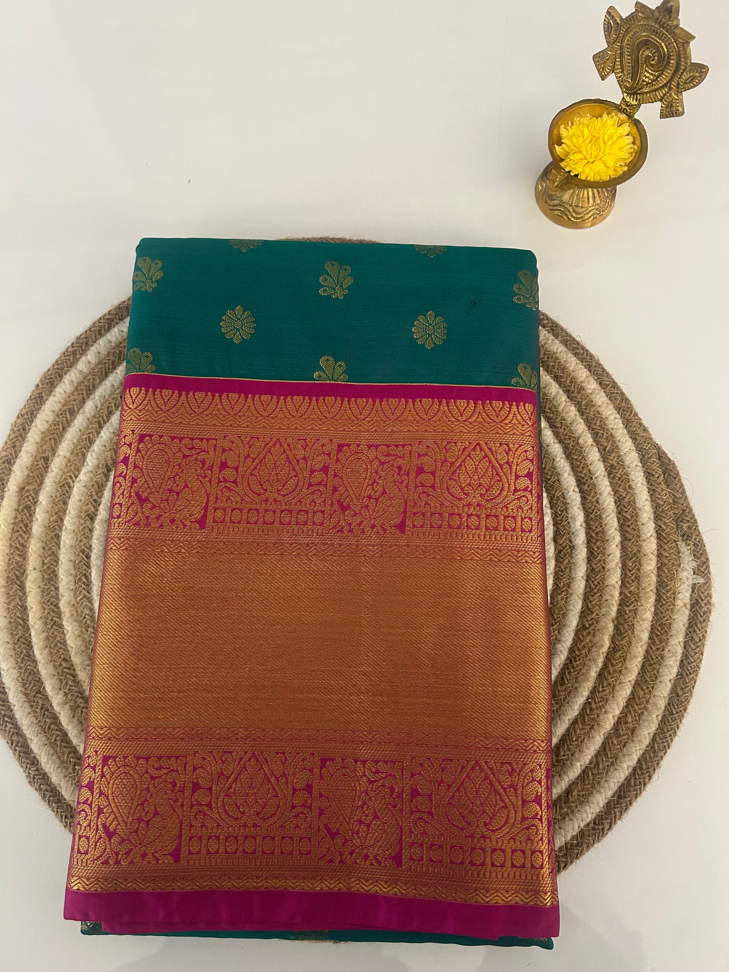 Semi pattu saree